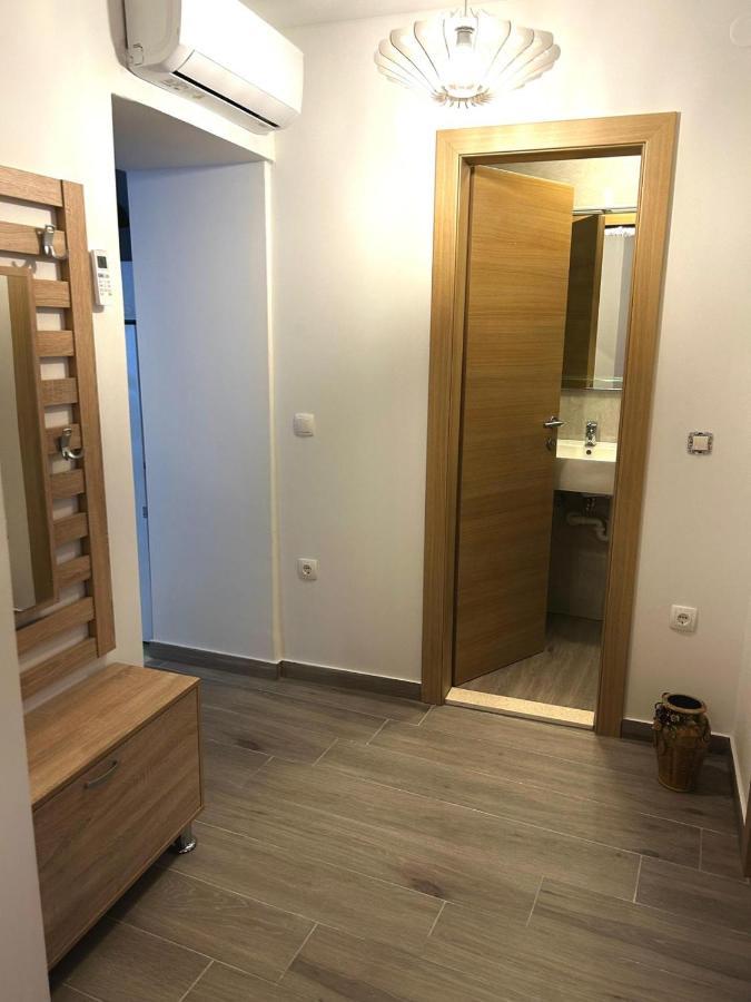 Apartments Villa Mira Каштела Экстерьер фото