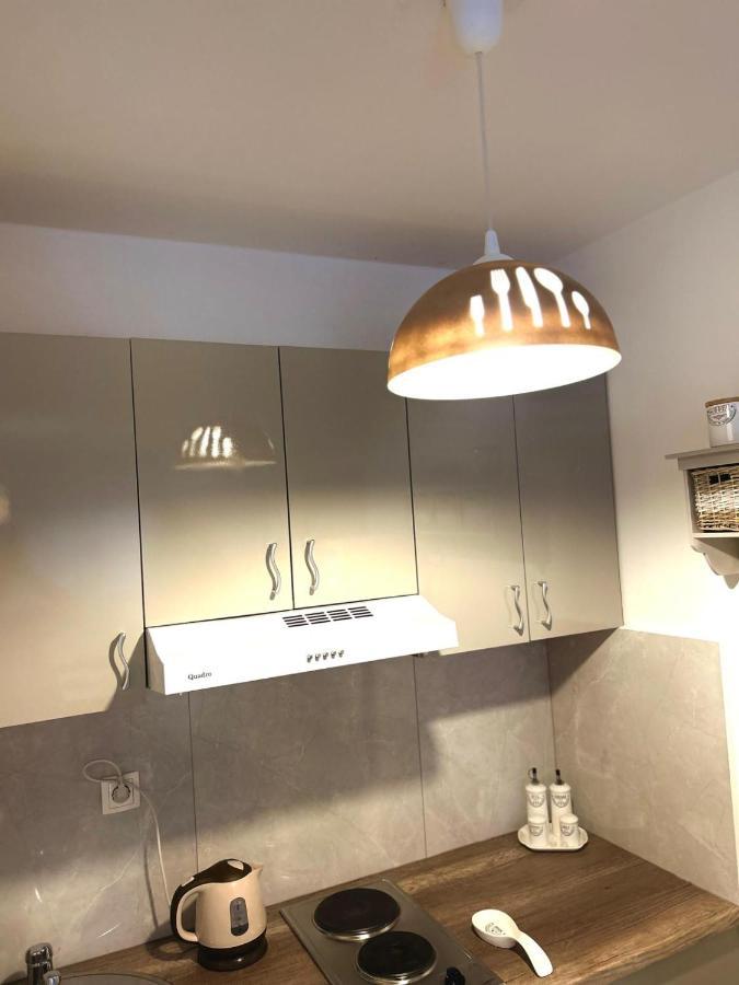 Apartments Villa Mira Каштела Экстерьер фото