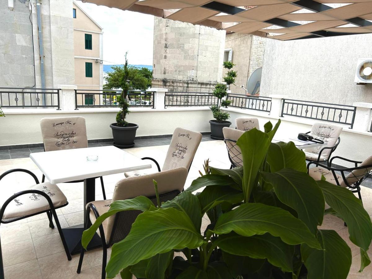 Apartments Villa Mira Каштела Экстерьер фото